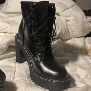 Black Madeen Girl booties